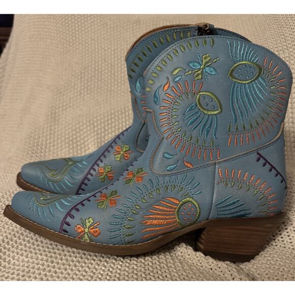 Dingo Womens Sugar Bugie Bootie Blue Suede Cowboy Boots Embroidered Sz 7M NWOT - Picture 4 of 8